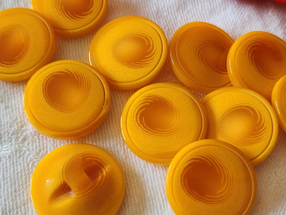 Lot 11 boutons vintage camaïeu orange jaune 2 cm ref 6021
