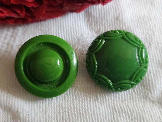 Duo boutons vintage en verre teinte  verte travaillé  1,8 cm G19B