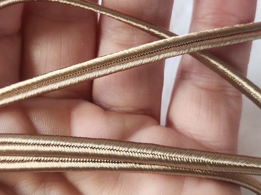 Cordon vintage marron satiné  galon 2 métres sur 0,5 cm made in France  A2