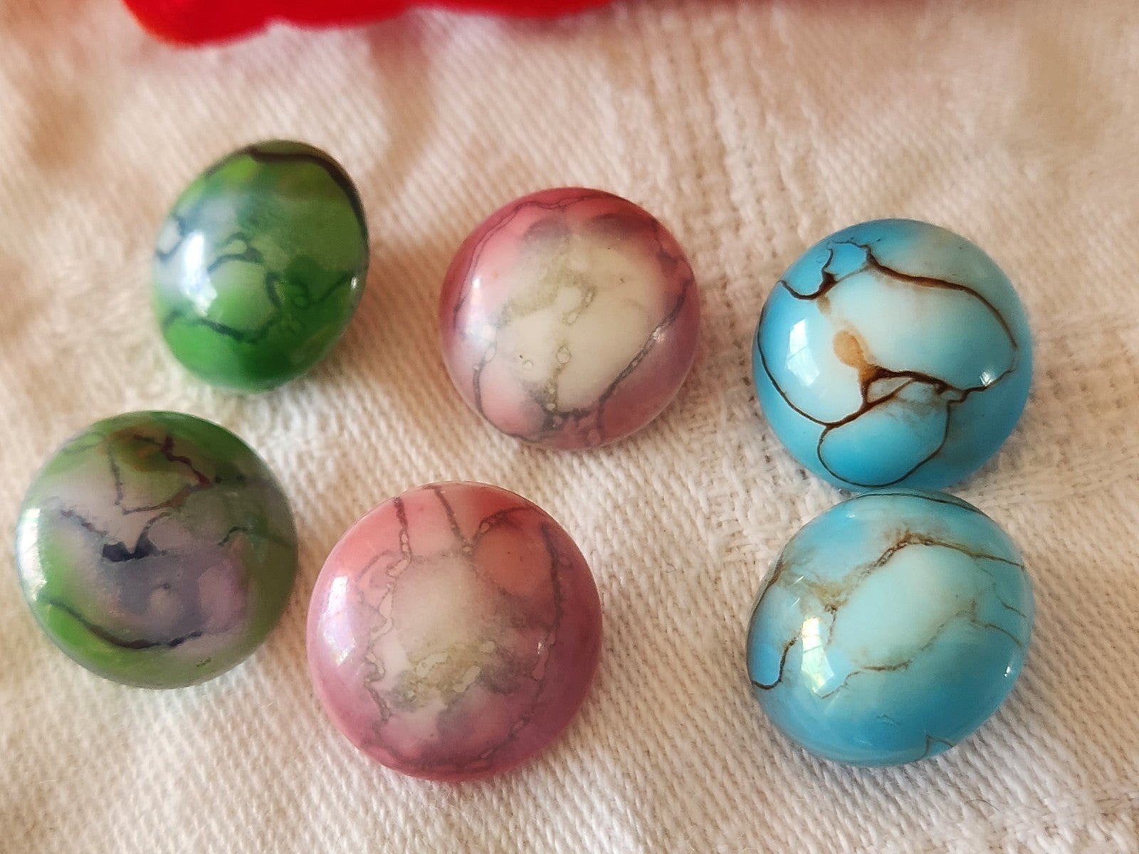 Lot 6 boutons vintage en verre bleu rose vert ancien 1,5 cm ref 6448
