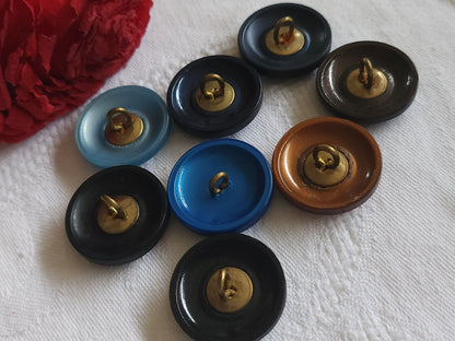 Lot 8 boutons vintage panaché pied métal 2,6 cm ref 0025