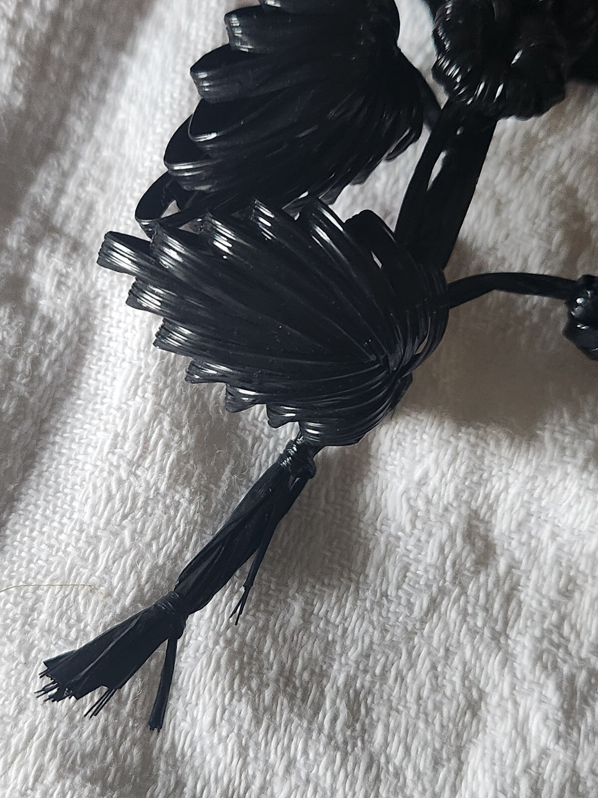 Petit bouquet ancien noir original fait main modiste chapeau vintage T0-25
