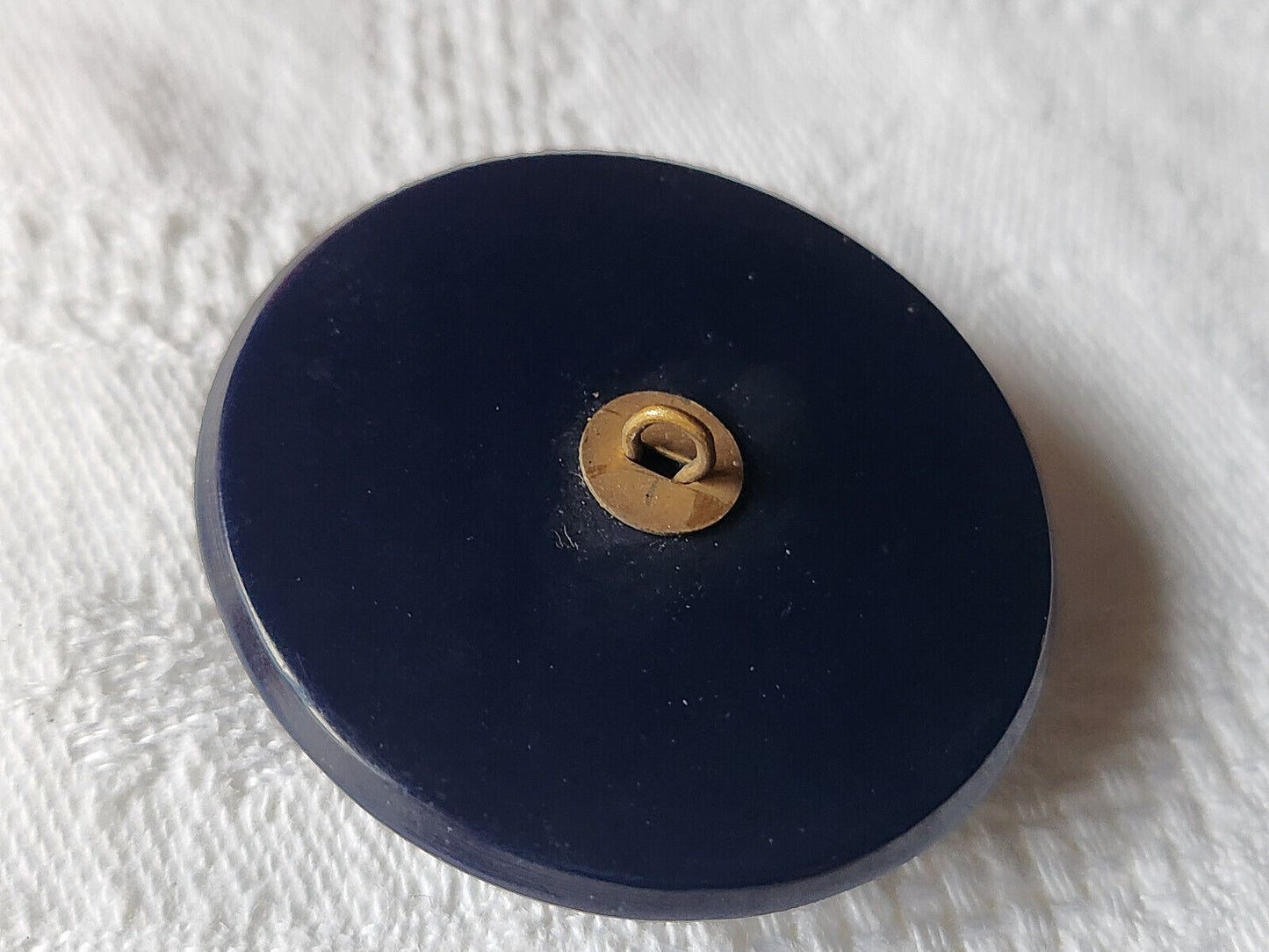 Collection gros bouton coeur cuir bleu monture resine 3,7 cm ref 1580