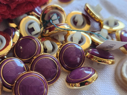 Lot 9 boutons vintage violet doré metal pied plastique 1,3 cm ref 886