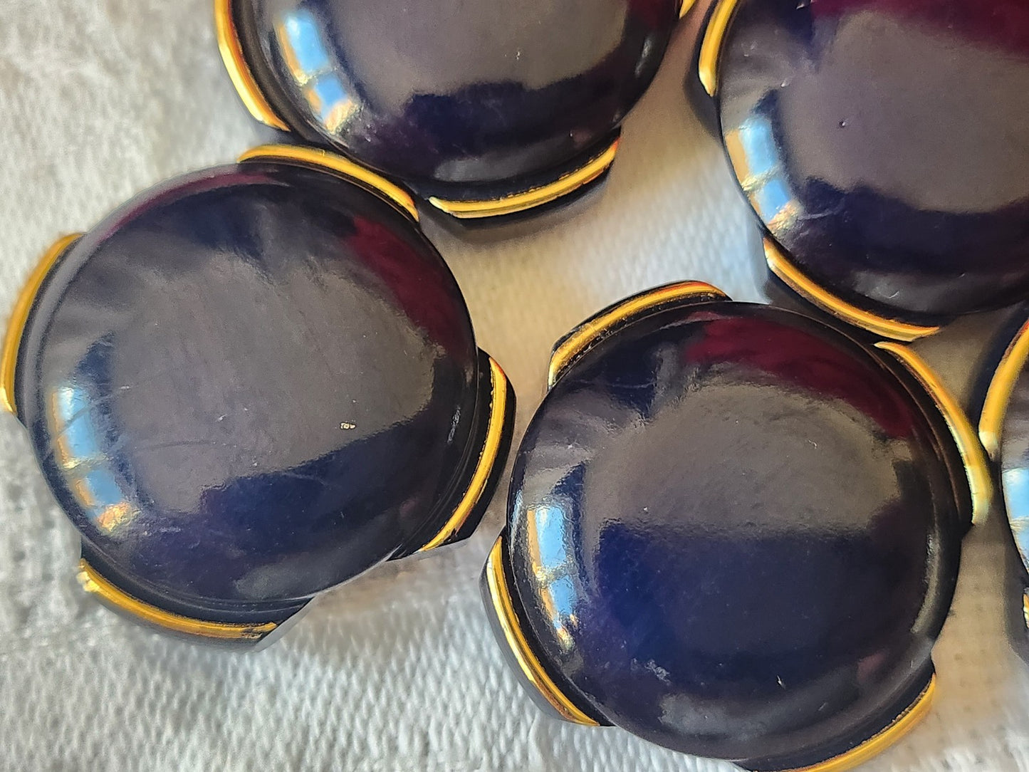 Lot 5 gros boutons vintage  bleu doré pied 2,4 cm ref 4911