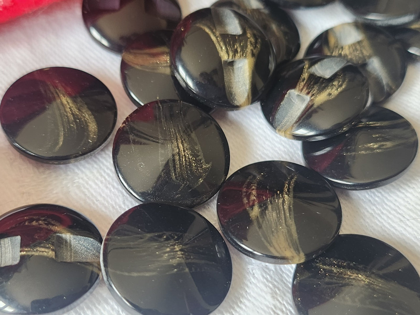 Lot 10 jolis boutons vintage noir lisere doré pied 1,7 cm ref 2301