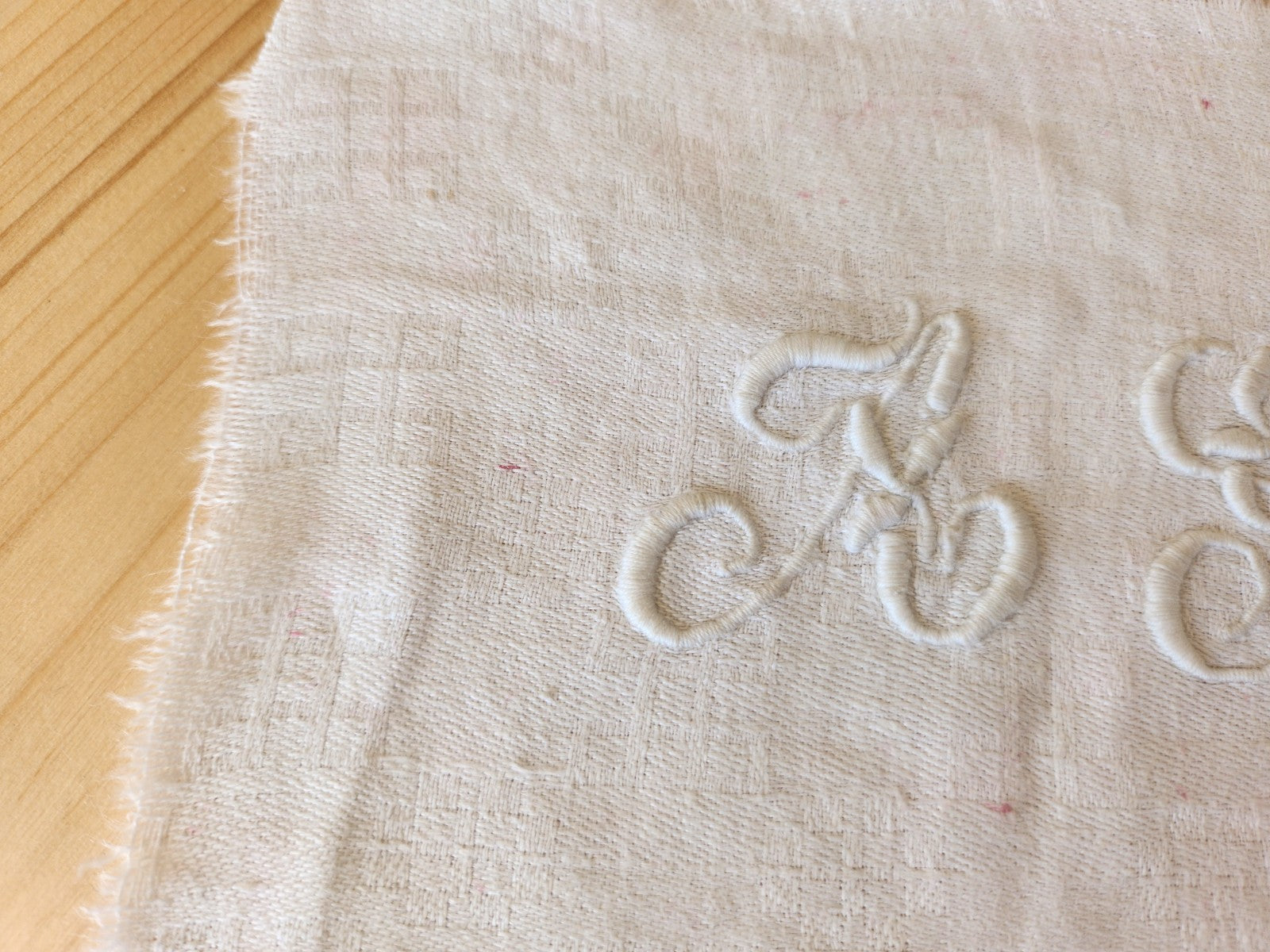 Ancien monogramme ancien AG  8 cm sur 4 cm T8