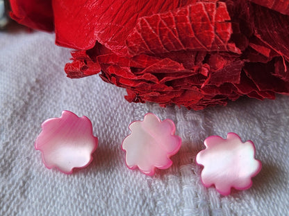 Trio boutons anciens en nacre travaillé rose 1 cm pied G15B