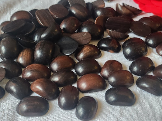 Lot 75 cabochons anciens en bois vintage panaché