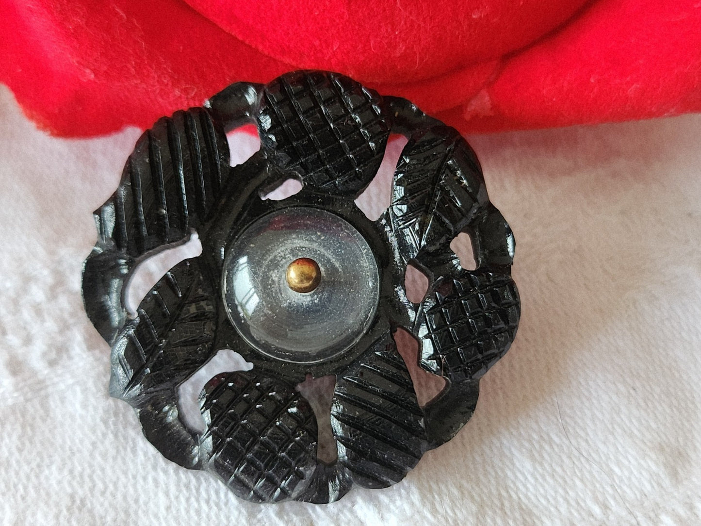 Gros bouton ancien collection noir  ajouré  original pied  3,2 cm ref 6000