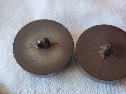 Duo gros boutons vintage marron coeur nacré orange pied  2,6 cm D11J
