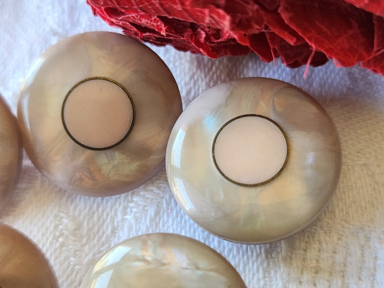 Lot 5 boutons vintage à pied mordoré teinte à definir 2 cm pied ref 4943