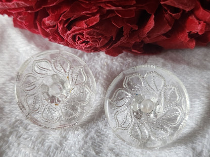 Duo boutons anciens en verre coeur fleur rehaussé 1,9 cm G15D