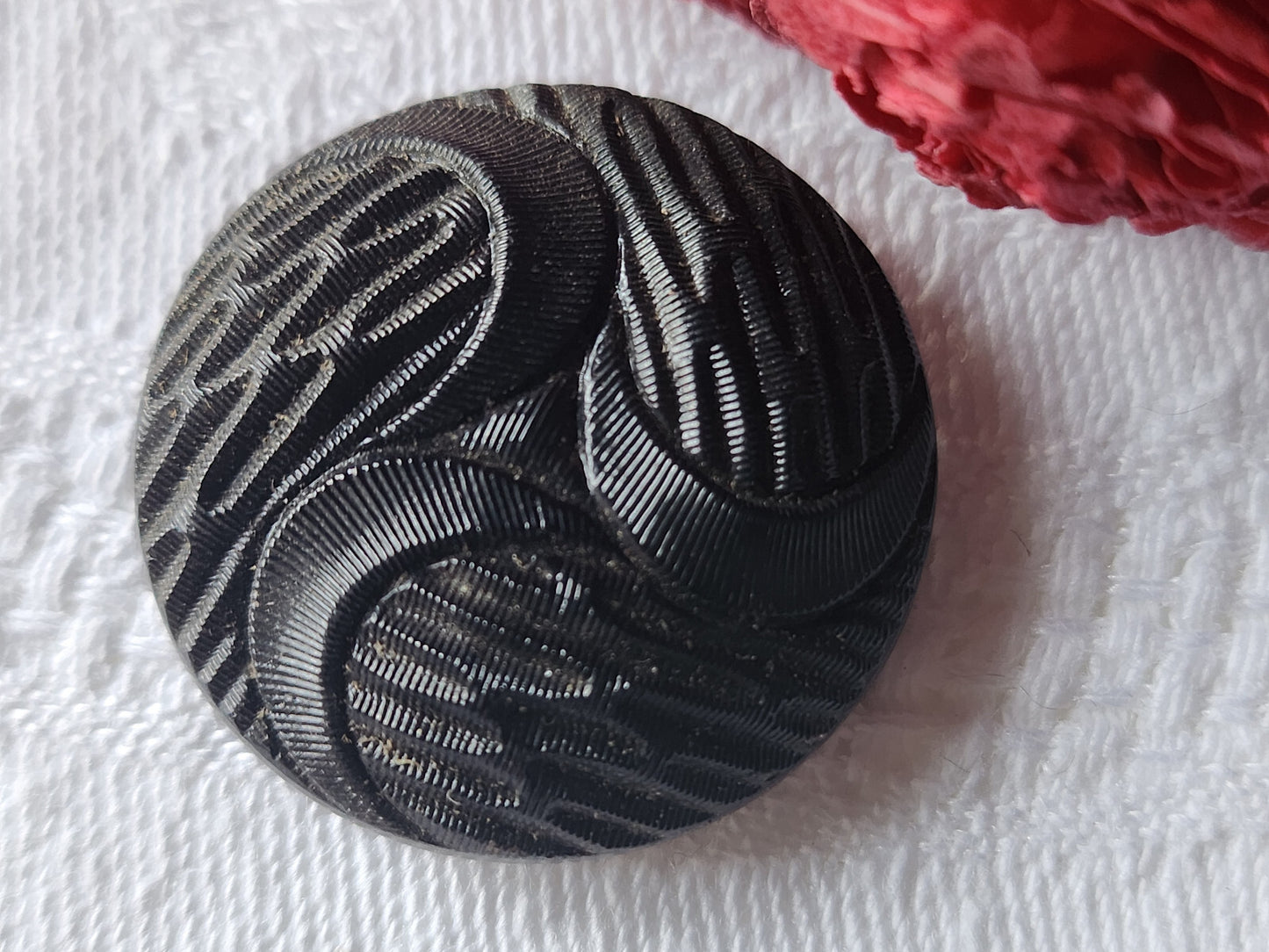 Gros bouton anciens en verre noir à pied métal art deco 2,7 cm ref 1990