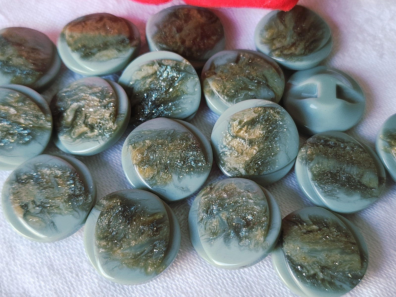 Lot 15 boutons vintage vert paillette joli pied 1,8 cm ref 3926