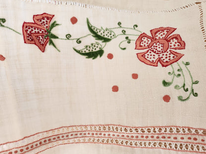 Superbe napperon ancien fil tiré ajouré broderie rose 49 sur 34,5 cm B8