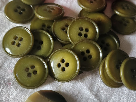 Lot 12 boutons vintage vert à trous 2,2 cm ref 4544