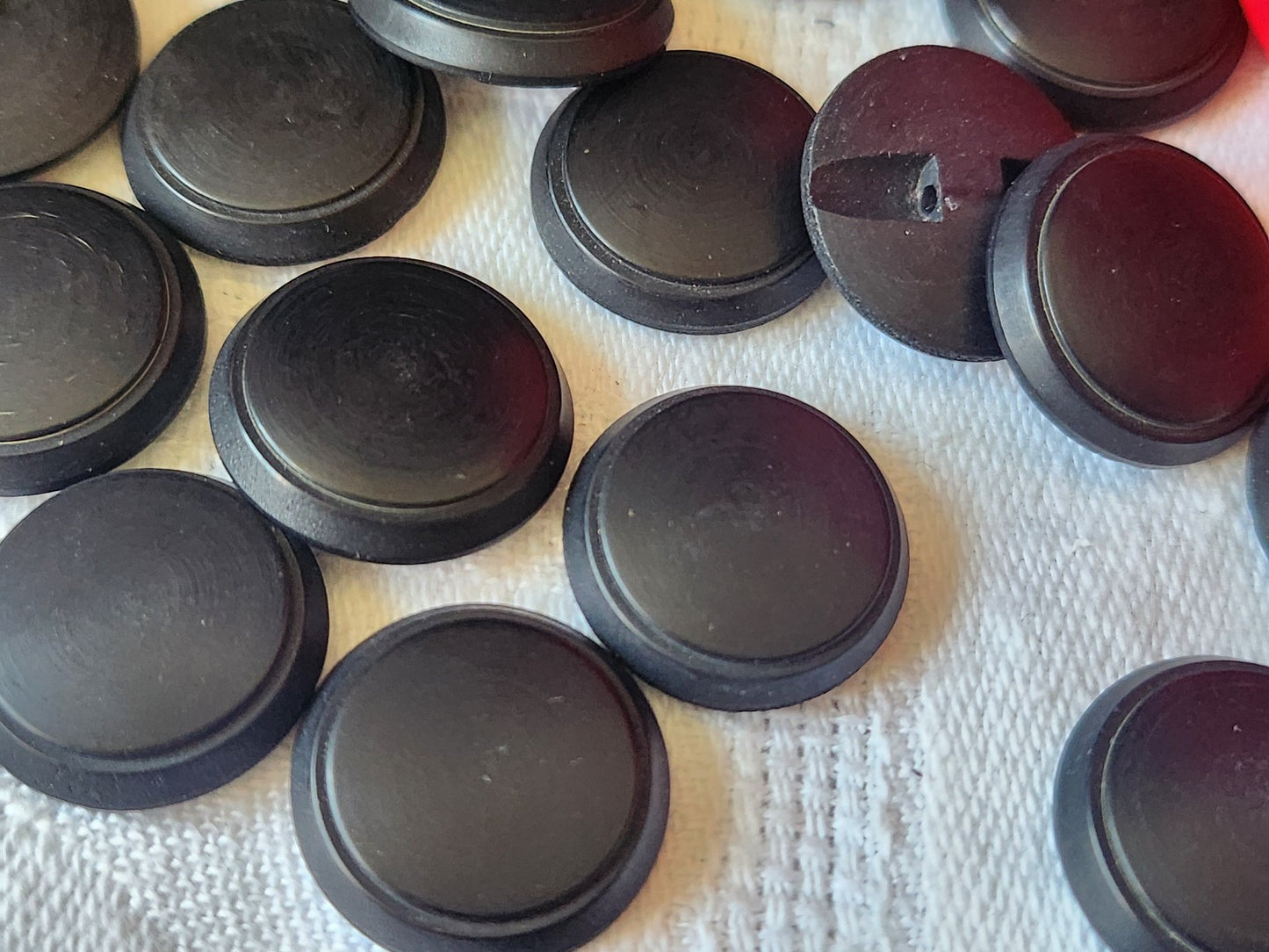 Lot 20 boutons vintage  noir  mat pied 1,7 cm ref 4878