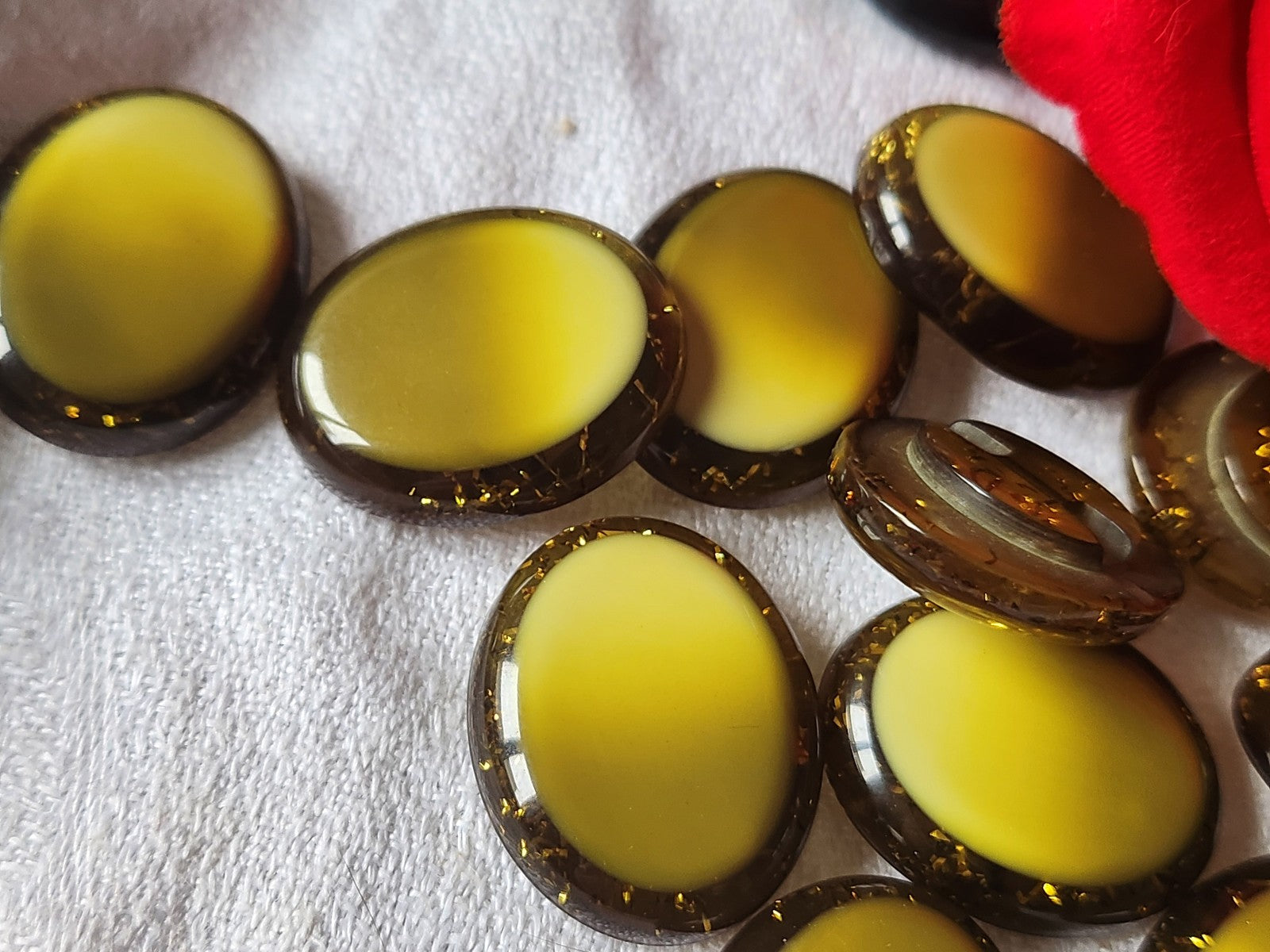 Lot 6 gros boutons vintage à pied  ovale vert paillette 2,2 sur 2,6 cm ref 405