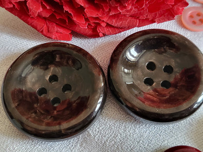 Duo gros boutons marron marbré vintage lumineux épais  3,5 cm ref 3380