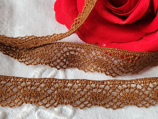 Dentelle vintage marron coton 3 métres sur 1,5 cm A6