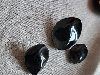 Trio boutons anciens en verre hématite gris métallisé diamètre différent D10K