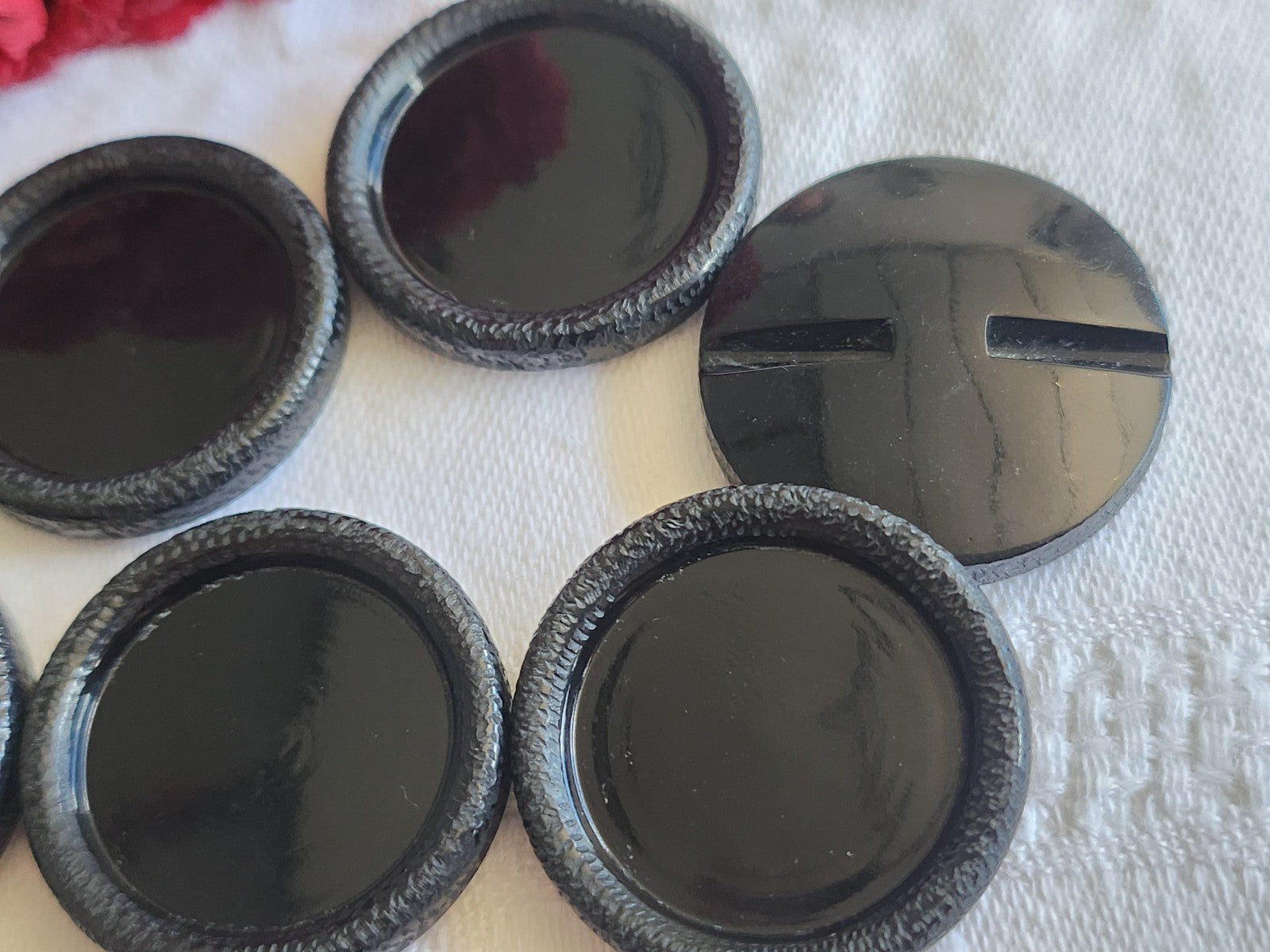 Lot 6 gros boutons vintage noir bord texturé 2,7 cm ref 1291