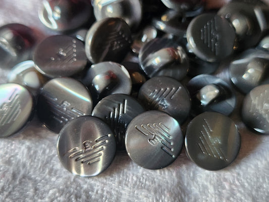 Lot 6 boutons vintage en nacre gris armani empario  pied 1,1 cm ref 3313