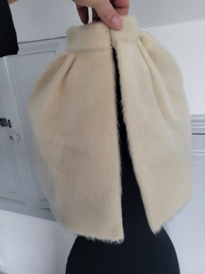 Etole ancienne vintage cape dessus d'épaule capeline fillette crème B5