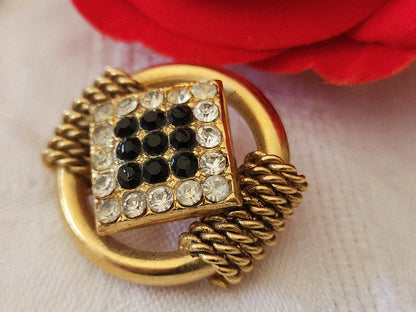 Superbe et gros bouton vintage metal paré de strass doré 3,1 cm ref 3883
