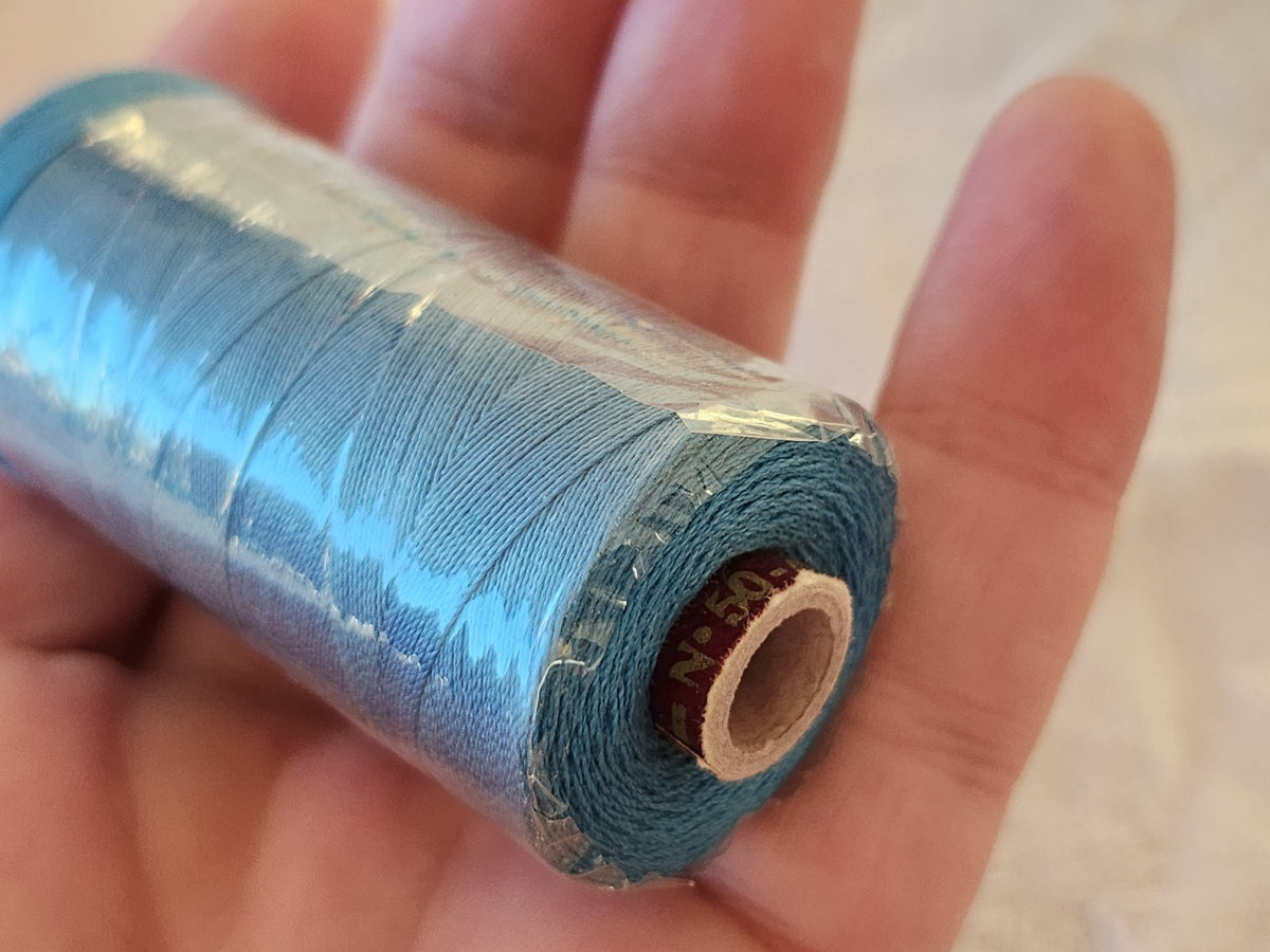 Grosse bobine fil ancien mercerie bleu W.F coton