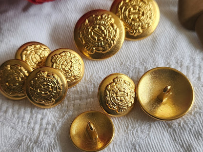 Lot 9 boutons vintage en métal doré neuf 1,5 et 2 cm blason pied ref 1529