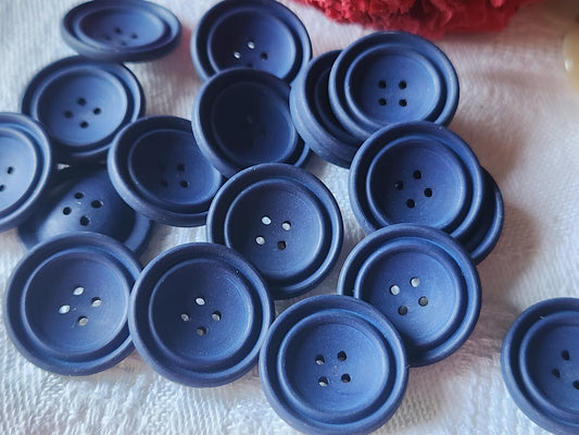 Lot 16  boutons vintage bleu mat incurvé trous 1,8 cm ref 2281