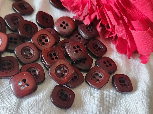 Lot 30 mini boutons vintage rouge lie de vin 1 cm ref 2280