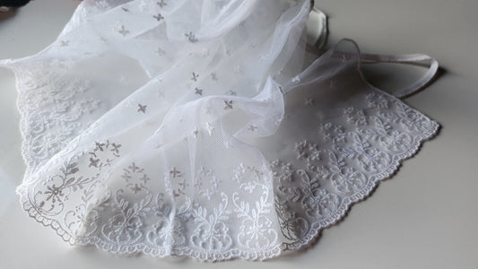 Superbe col ancien  tulle broderie  jupon trés large blanc B7-51