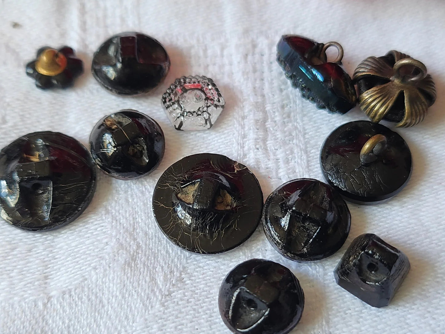 Lot 12 mini boutons anciens en verre vers 1900 collection 0,9 à 1,5 cm ref 6009