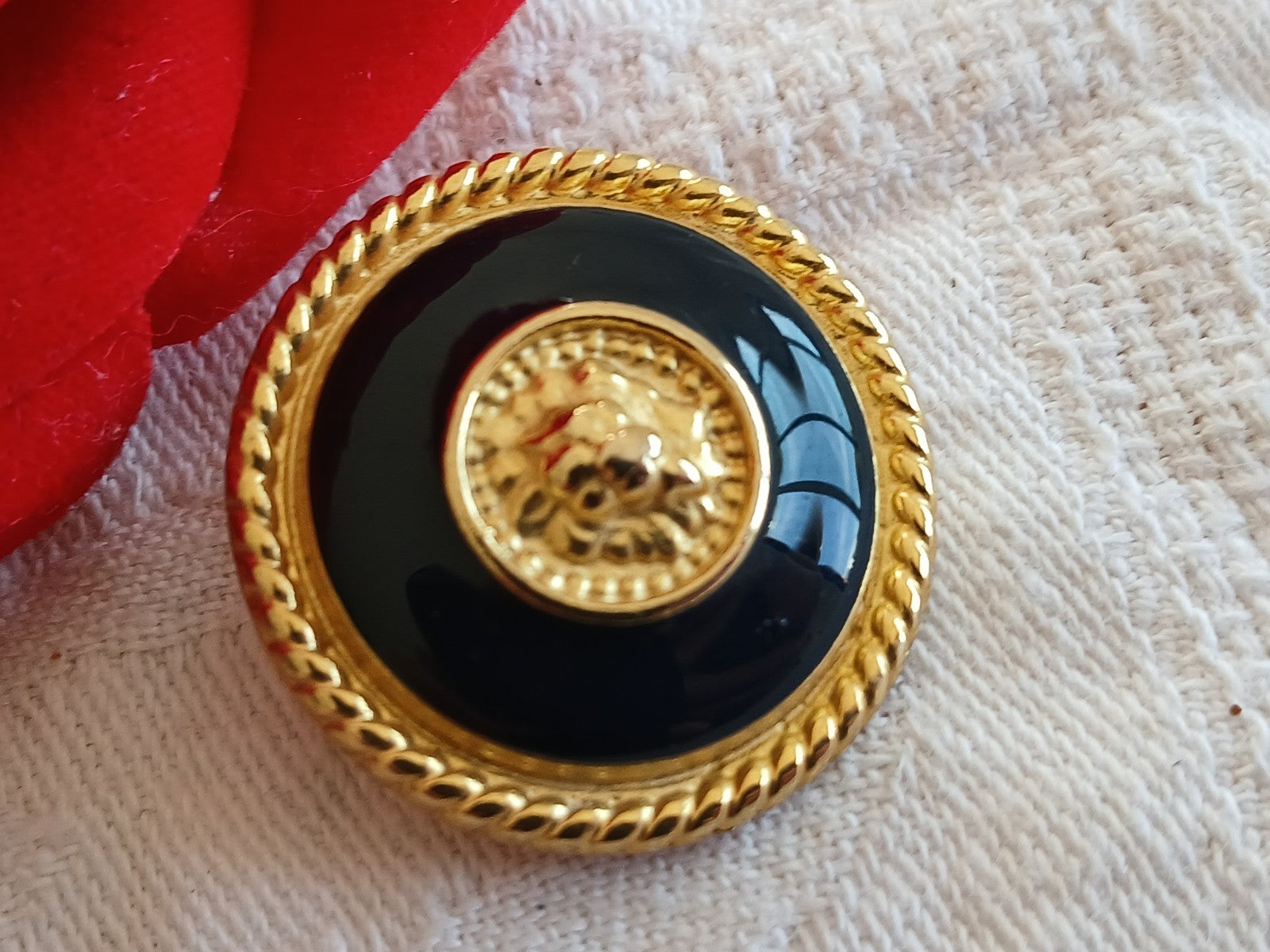 Bouton vintage tete de lion en métal pied versace ? bleu  gros 2,7 cm ref 6484