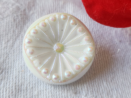Bouton vintage en verre blanc mordoré irisé 2,2 cm D4E