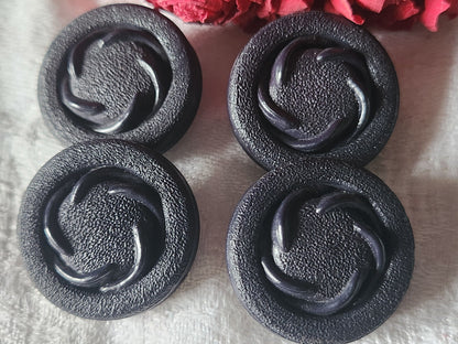 Lot 4 gros boutons vintage bleu résine épais pied 2,6 cm ref 5786