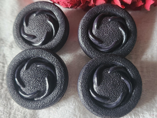 Lot 4 gros boutons vintage bleu résine épais pied 2,6 cm ref 5786