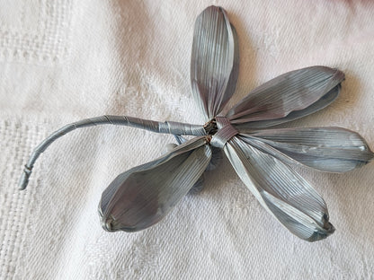 Ancien ornement chapeau creation modiste fleur rafia  bleu/gris  T0-03