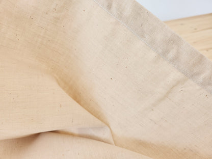 Grand coupon de toile ancienne 2 m20 sur 2 m 52 BI B3