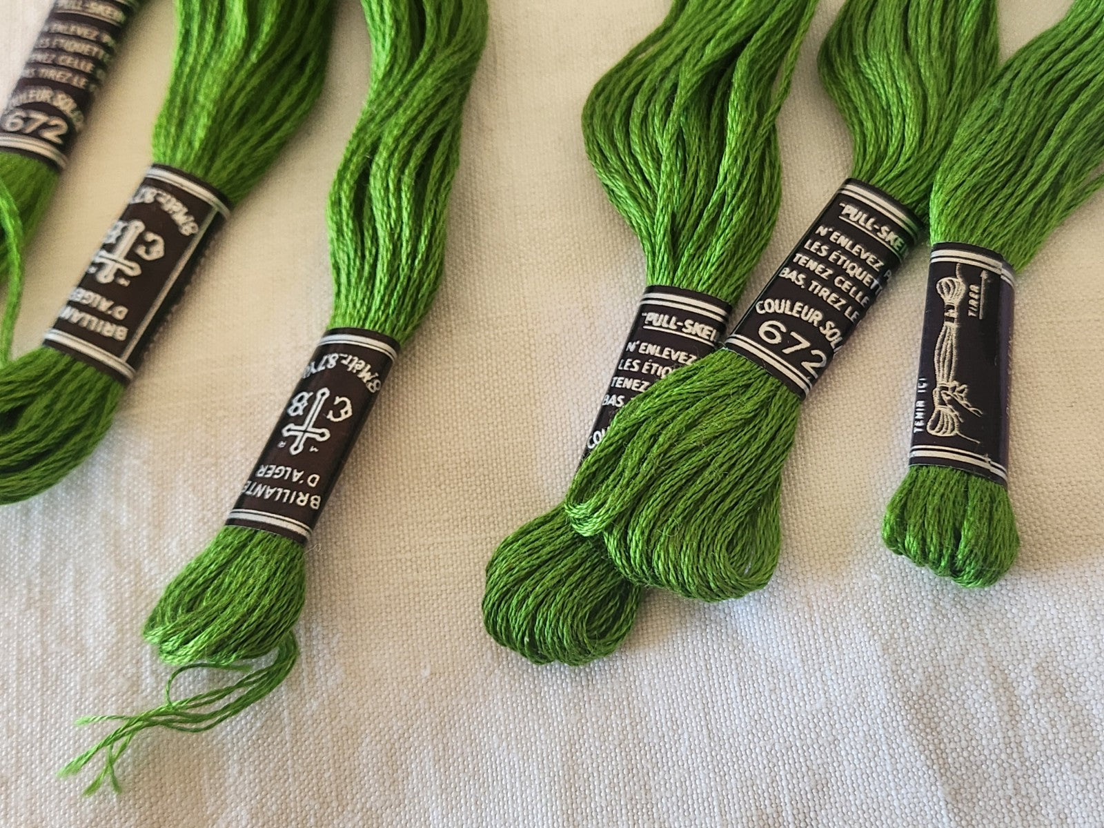 Lot 6 échevettes anciennes coton broder vert cartier bresson  8 mètres T9