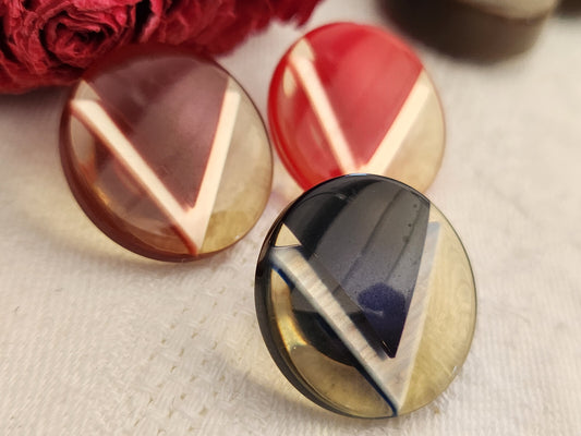 Trio boutons vintage  liseré nacré inclusion pied  2,2 cm ref 0078