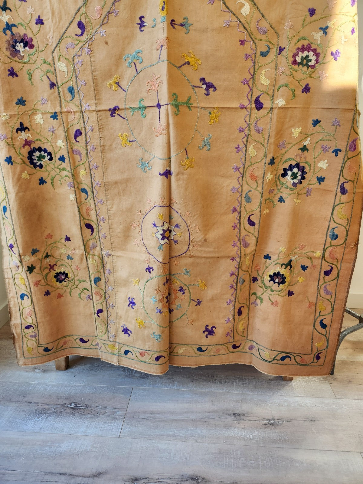 Trés ancien ouvrage XIXéme nappe d'autel? broderie B8