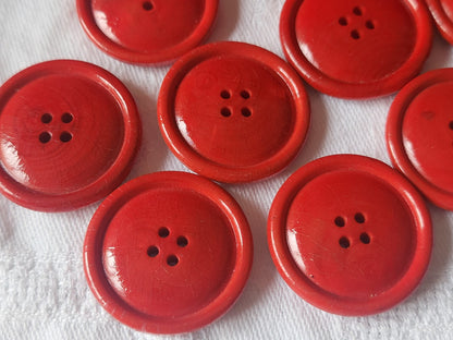 Lot 11 gros boutons anciens en bois rouge à trous vernis 2,6 cm ref 1893
