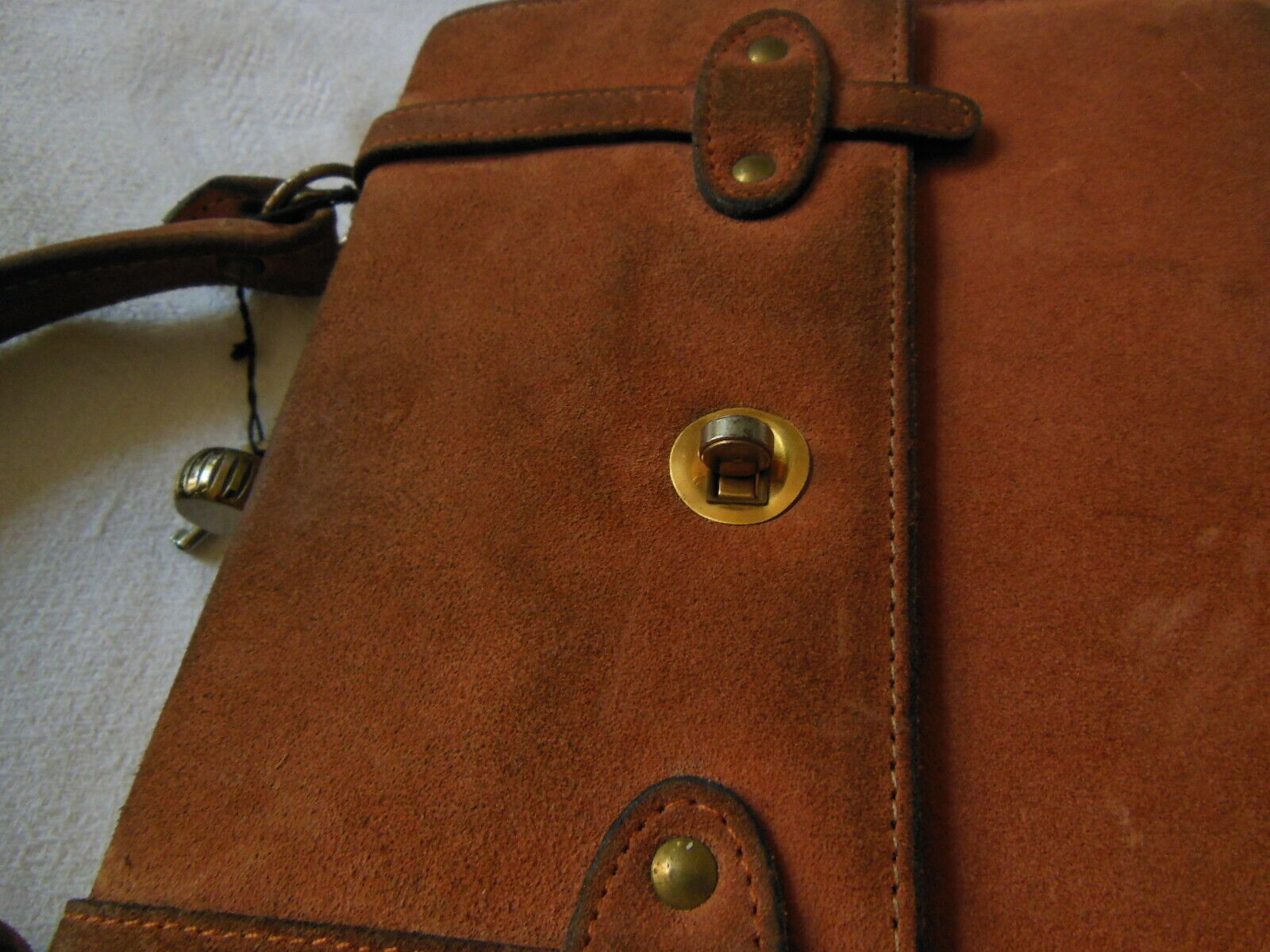 Ancien sac à main en daim marron vintage made in France Saphir? Bakir?