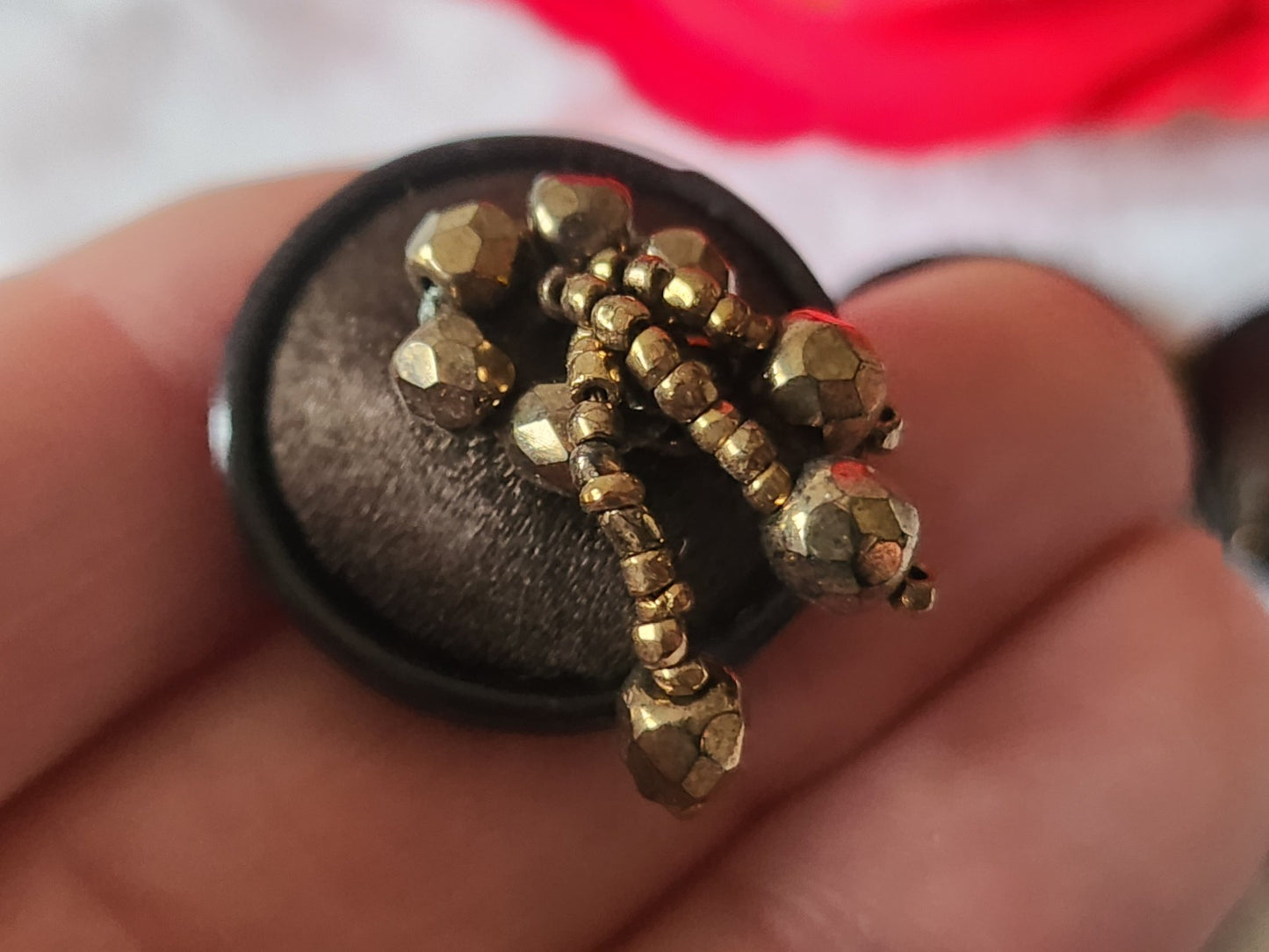 Collection lot 6 boutons  passementerie marron pendants perlé  2,4 cm ref 3569