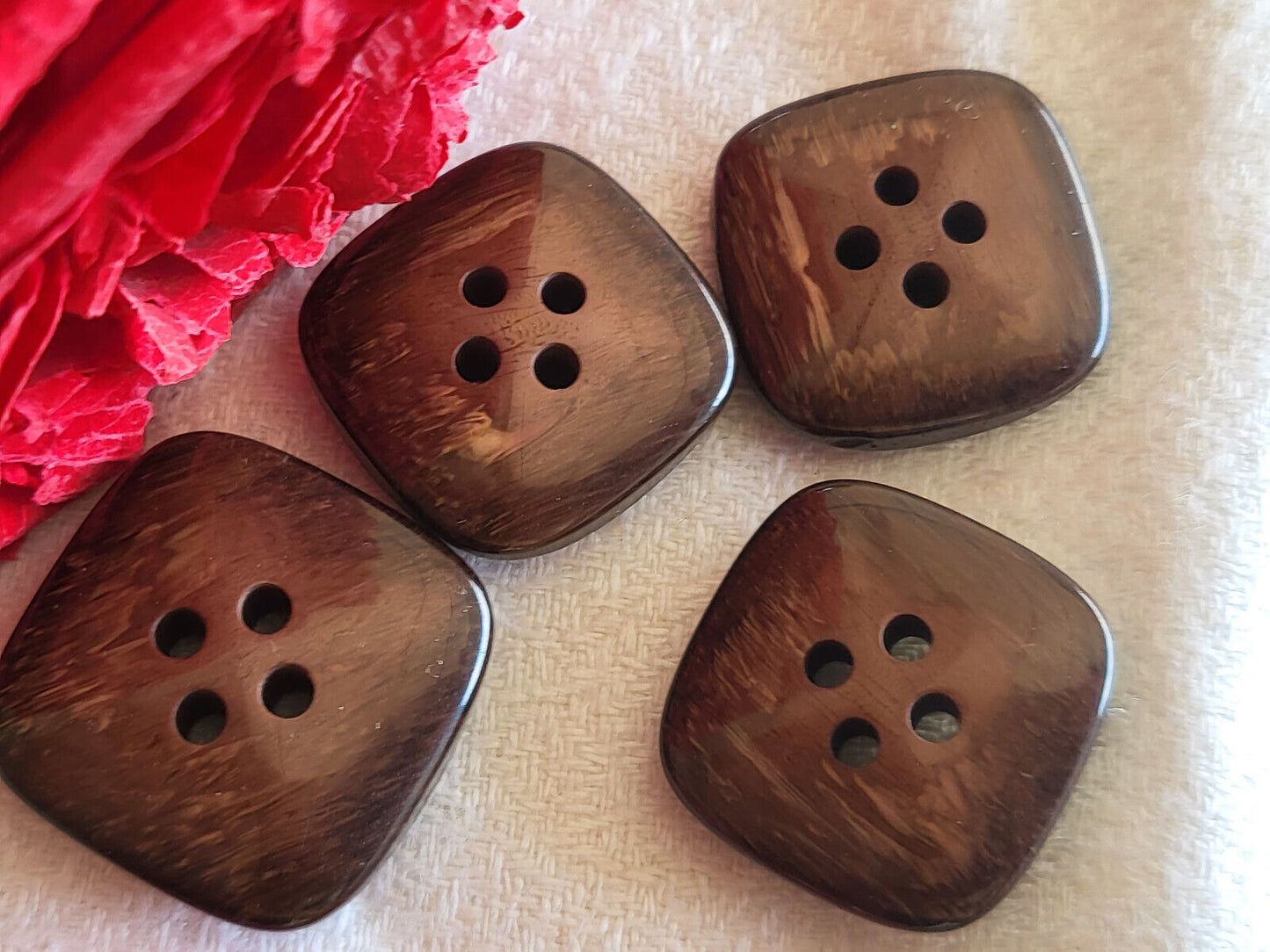 Lot 4 jolis boutons vintage marron reflet nacré panaché 2,2 et 2,3 cm ref 3365