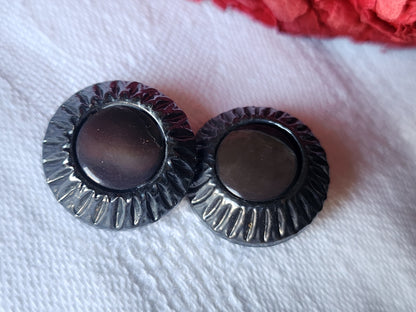 Collection duo  boutons vintage coeur en nacre  pied 1,8 cm G7F